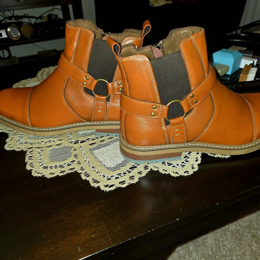 Elegant Brown Leather Men's Chelsea Boots - Picture 4 of 6